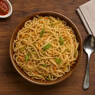 Veg Hakka Noodles